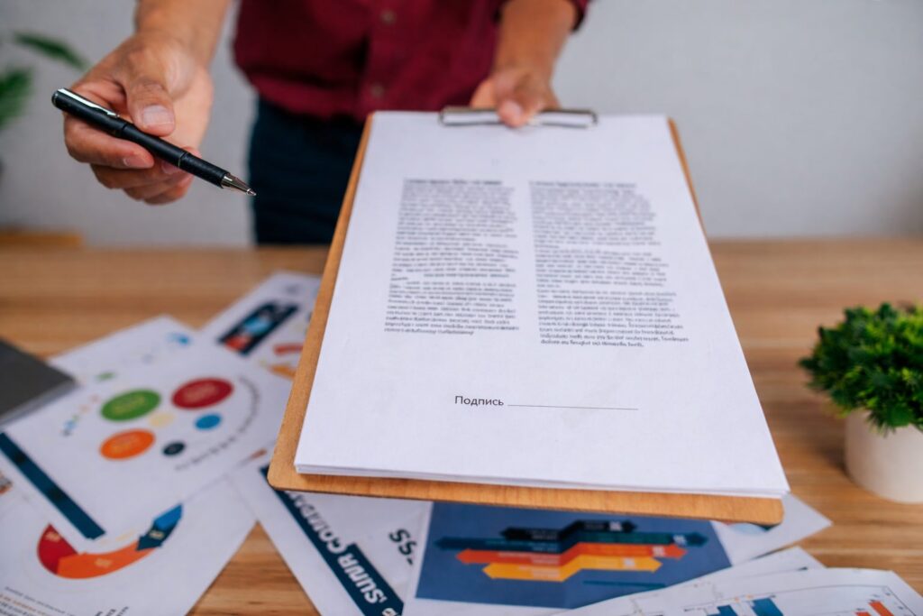 Как понять, что вакансия «липа»: 10 признаков мошенничества